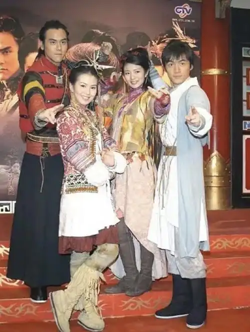 胡歌宣传彭于晏新电影