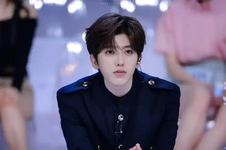 坤坤- 堆糖,美图壁纸兴趣社区