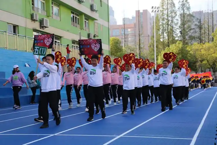 潜山路学校秋季田径运动会开幕式