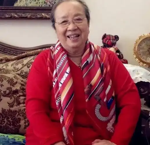 回顾著名演员李明启幼年丧父一生心酸背负骂名20年如今怎样了