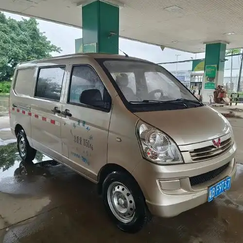 五菱荣光s货运版面包车 上牌时间: 2017年11月入户一手 - 抖音