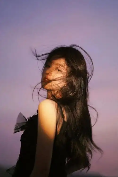 日落的氛围感女神炫迈妹子i