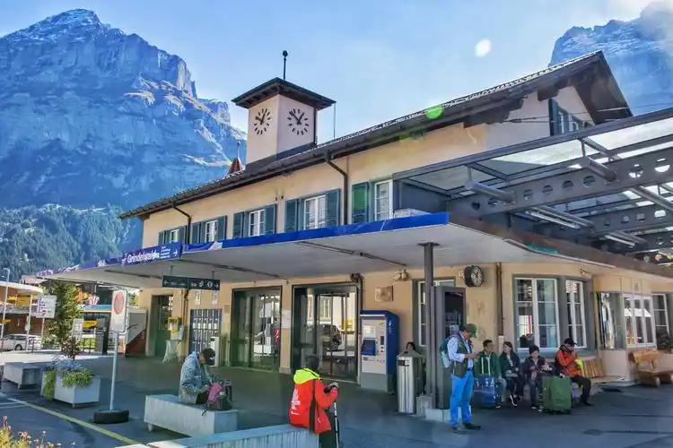 瑞士格林德瓦尔德小镇游记