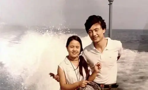 在刘纯燕的努力下,王宁才得以有了调入北京,进入央视的机会