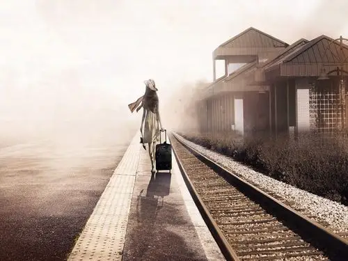 孤独是自己与自己的相处,是一种人生的最高境界,老陈觉得我们不必时常