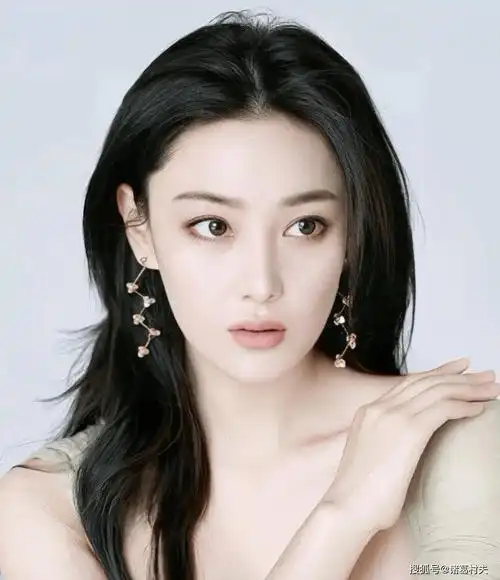 原创36岁张馨予才是真尤物性感得无可救药