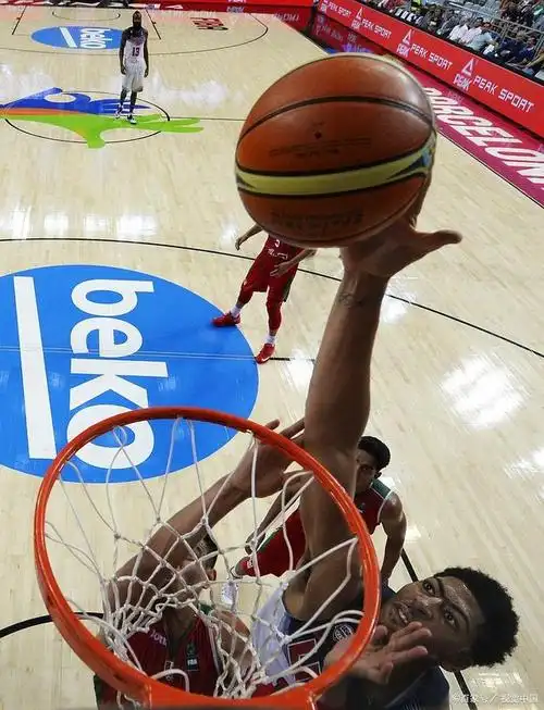 打篮球盖帽的技巧