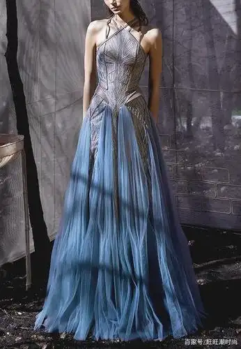 hassidriss 2020高定礼服,沉睡的仙女系列,淡蓝礼裙月光似水