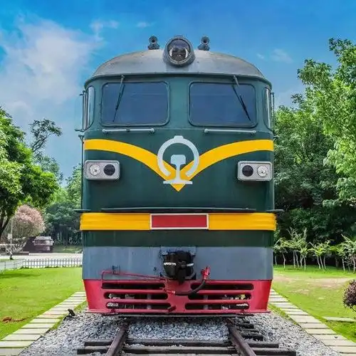 绿皮火车车厢改造餐厅,东风绿皮火车头模型介绍