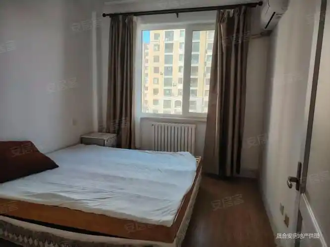 亿达春田蝶园精装三室拎包入住采光充足有钥匙电梯房