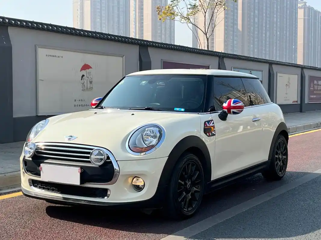 宝马mini 宝马mini one 16款先锋派 1.