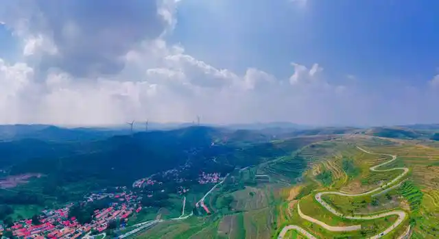 山东安丘:"齐鲁天路"带活县域旅游发展