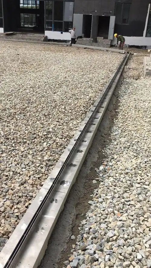 不锈钢缝隙式排水沟-业特不锈钢线性排水沟厂家价格