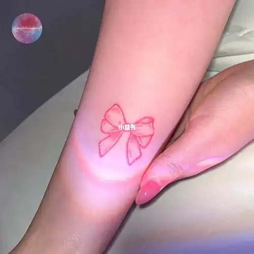 超级少女心蝴蝶结纹身图案,粉色可爱纹身图案#纹身  #合肥纹身  #蝴蝶