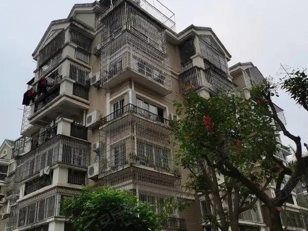 福州晋安新东区实华蓝湾雅境台江万达附近,蓝湾雅境,落地一楼,大平层