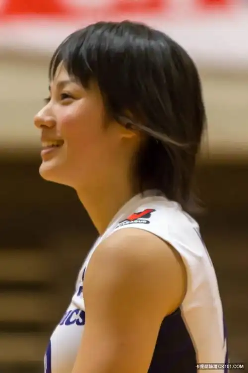 日本超高颜值排球正妹!让所有人恋爱.