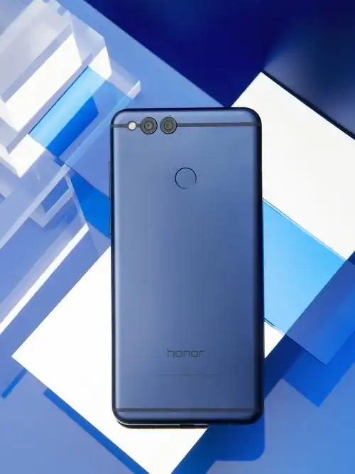 我的拍照神器高清双摄像头的荣耀畅玩7x