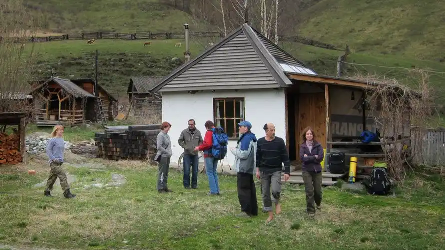 available sizes / embedded codes