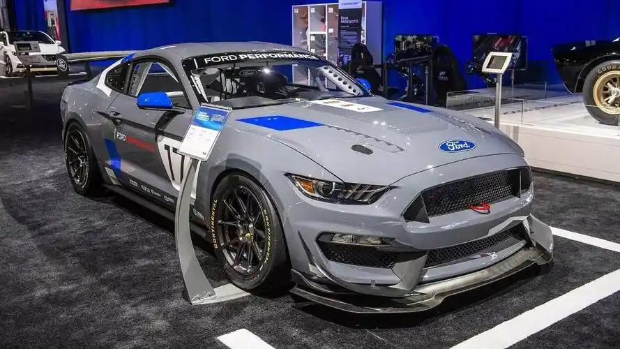 福特mustang改装四圆尾灯