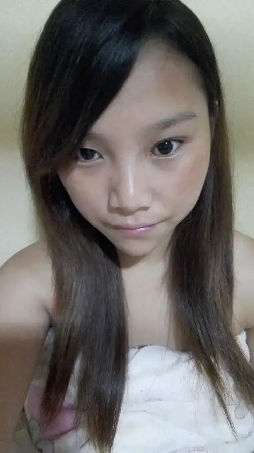 你们有没有感觉这素颜简直丑的让人无法直视,在线等