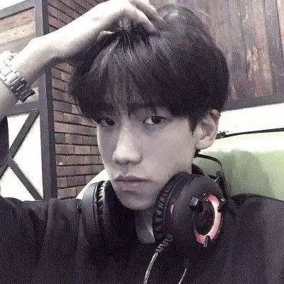 男生真人冷酷帅气头像