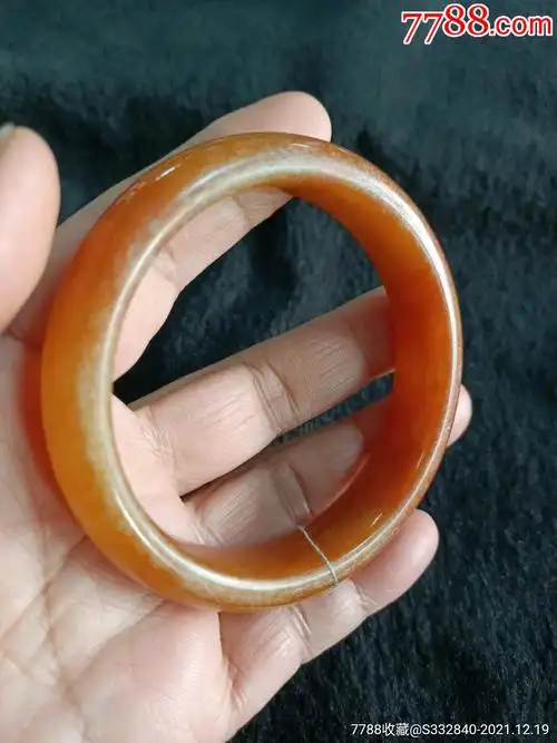 新疆戈壁彩玉手镯