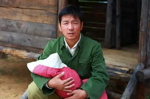 养父的花样年华落幕邢佳栋获封最佳男主