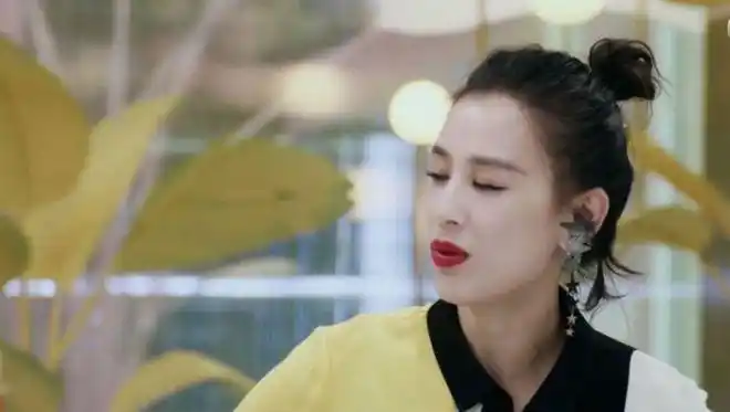 黄圣依家有多土豪浴室里不起眼的小丸子关键时刻能保命