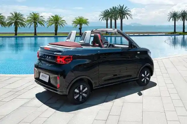 又萌又拉风五菱miniev敞篷版官图发布