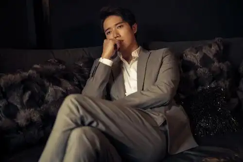 演员李嘉铭是富二代吗父母干嘛的个人资料简介李嘉铭怎么入行的