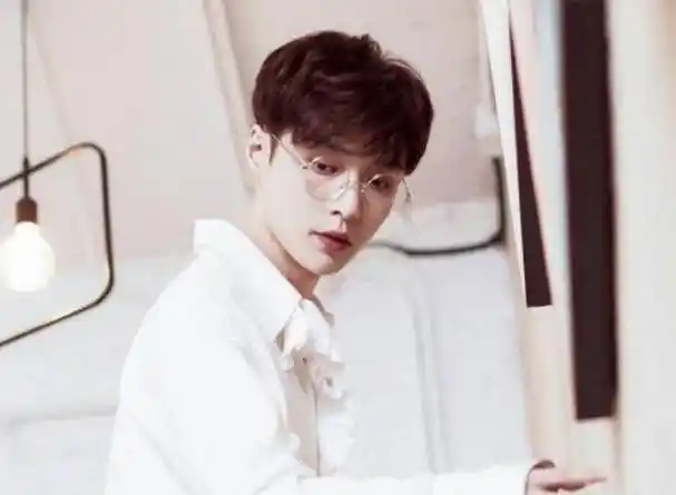 《这就是街舞第3季》,今天小编想提的是张艺兴的另一个身份,是他身上