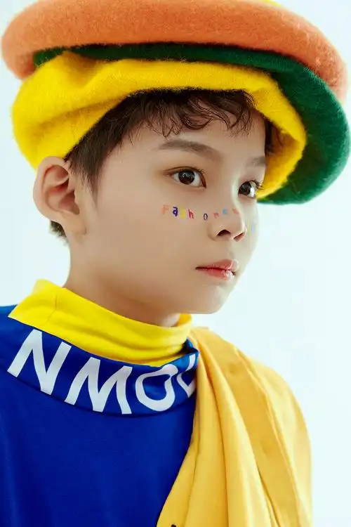 吴坤的儿童摄影作品《商业儿童摄影》