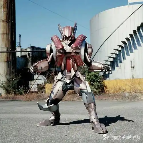 镜怪物是日本特摄剧《假面骑士龙骑》中登场的怪人种族,是生活在镜