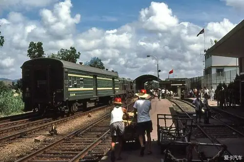 来看1980年的深圳老照片(23/28)