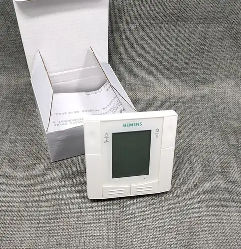 西门子中央空调控制面板液晶温控器风机盘管三速开关控制rdf3102空调