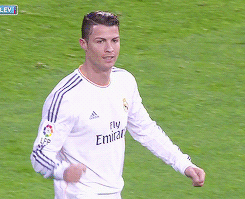 c罗庆祝有力球场gif动图_动态图_表情包下载_soogif