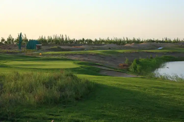 宁夏银川颐和乡村高尔夫(北湿地场) - 球场 - 洞迷体育61高尔夫