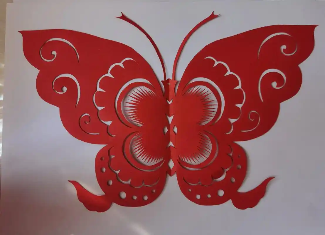蝴蝶剪纸作品