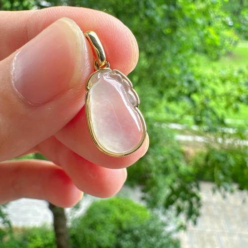 高冰天然缅甸翡翠福瓜吊坠女18k黄金镶嵌轻奢时尚简约款