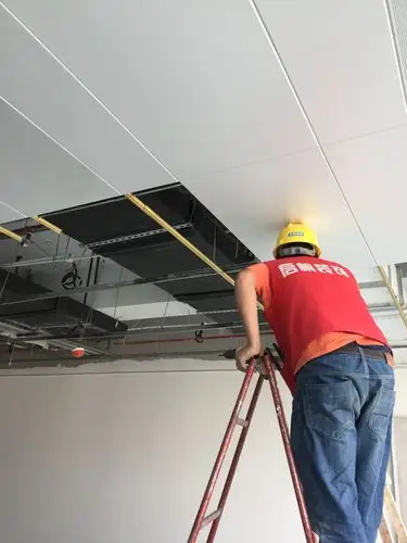 铝扣板天花吊顶施工.