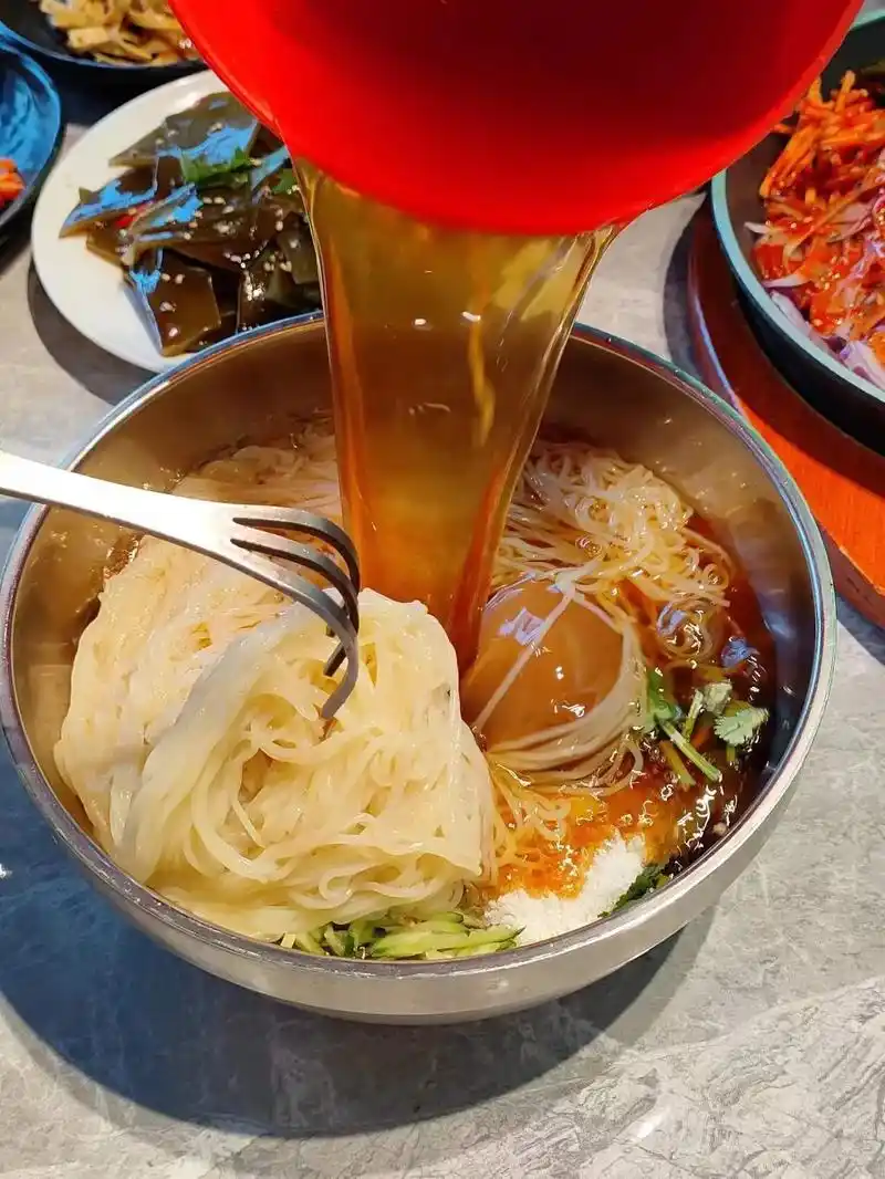 味道很正宗的朝鲜族冷面～90 - 抖音