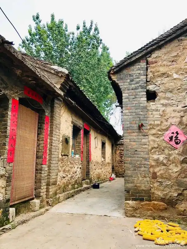 洛阳最西边老房老村老人新安县铁门镇沟头村印象