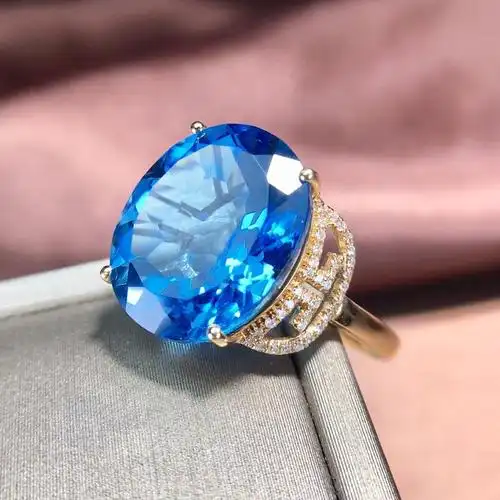 18k金镶天然托帕石戒指