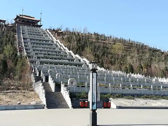 孝义金龙山,羊羔酒业,曹溪吹乐城,三皇庙,孝河湿地公园和豆腐宴一日游