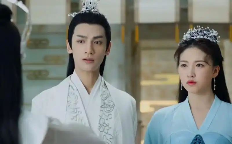 润玉〗邝露貌美