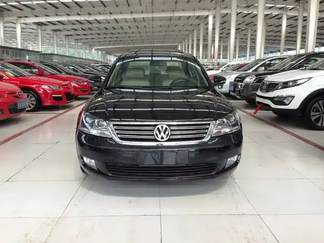 2009年8月大众 帕萨特领驭 2.0自动档天窗版