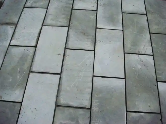 铺地青石板