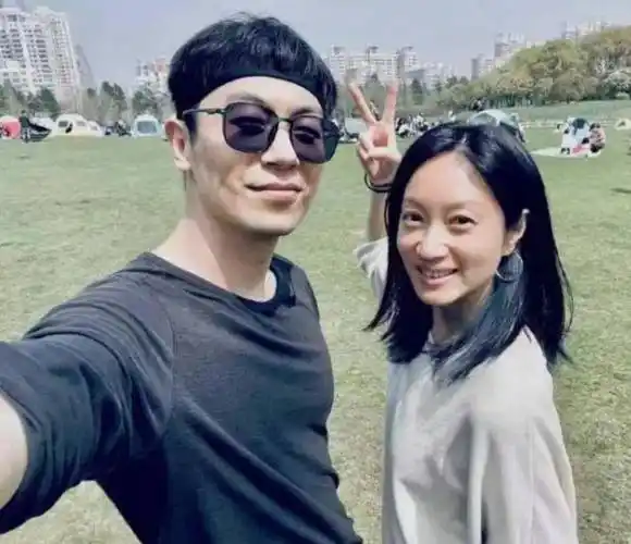 一个是名副其实的海王,一个是零绯闻的宠妻狂魔_朱亚文_黄宗泽_胡杏儿