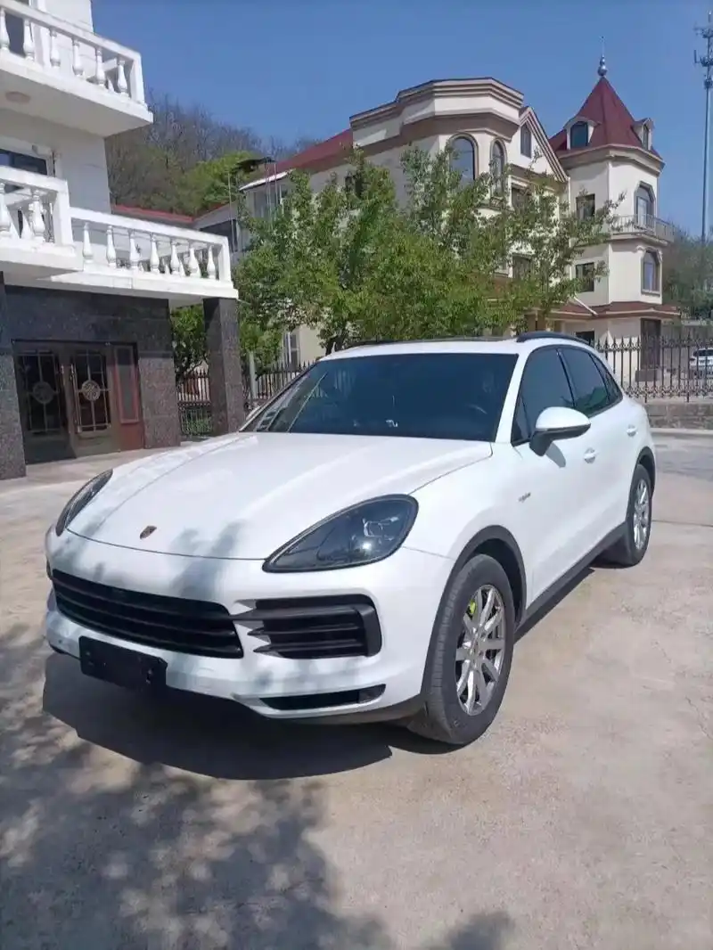 新到19年保时捷卡宴,8档手自一体,自动2. - 抖音