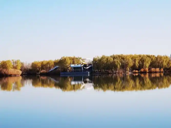 秋游台湖公园,公园位于通州区台湖镇中心.